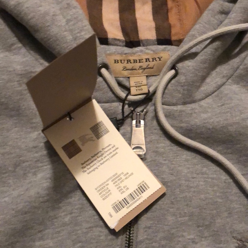 Burberry sweater XXL - Picture 3 of 5
